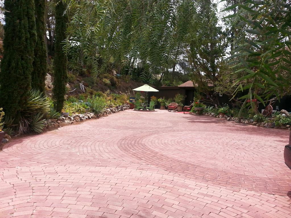 Rainbow Guest House Fallbrook Exterior photo
