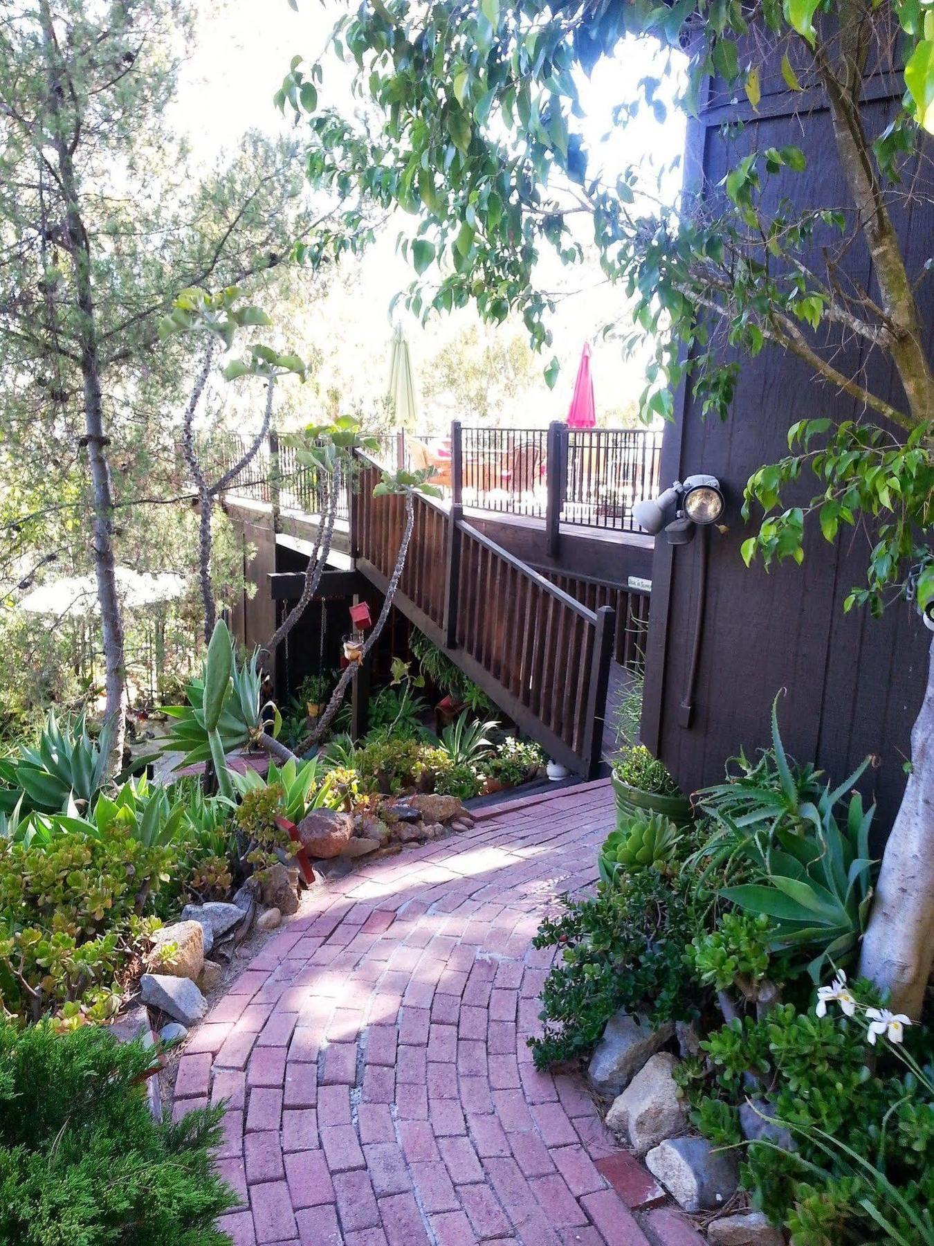 Rainbow Guest House Fallbrook Exterior photo