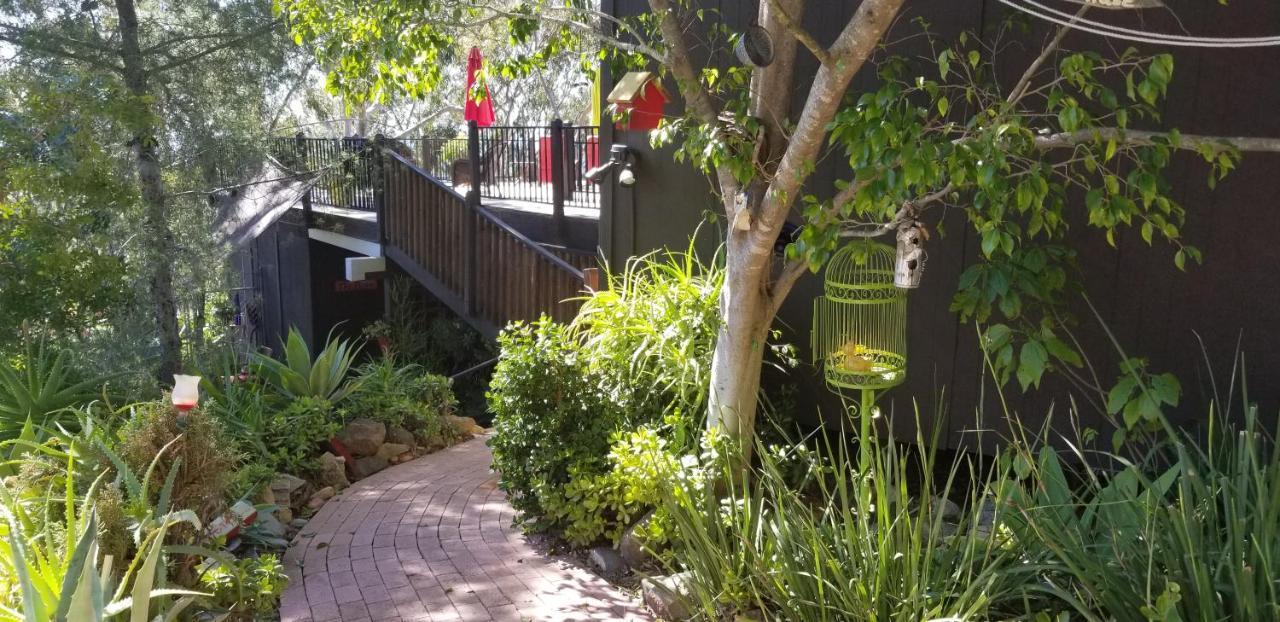 Rainbow Guest House Fallbrook Exterior photo